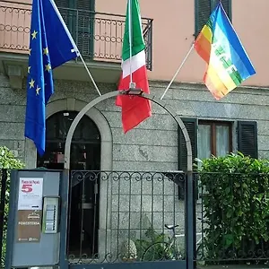 Megaride 3*, Como Italië